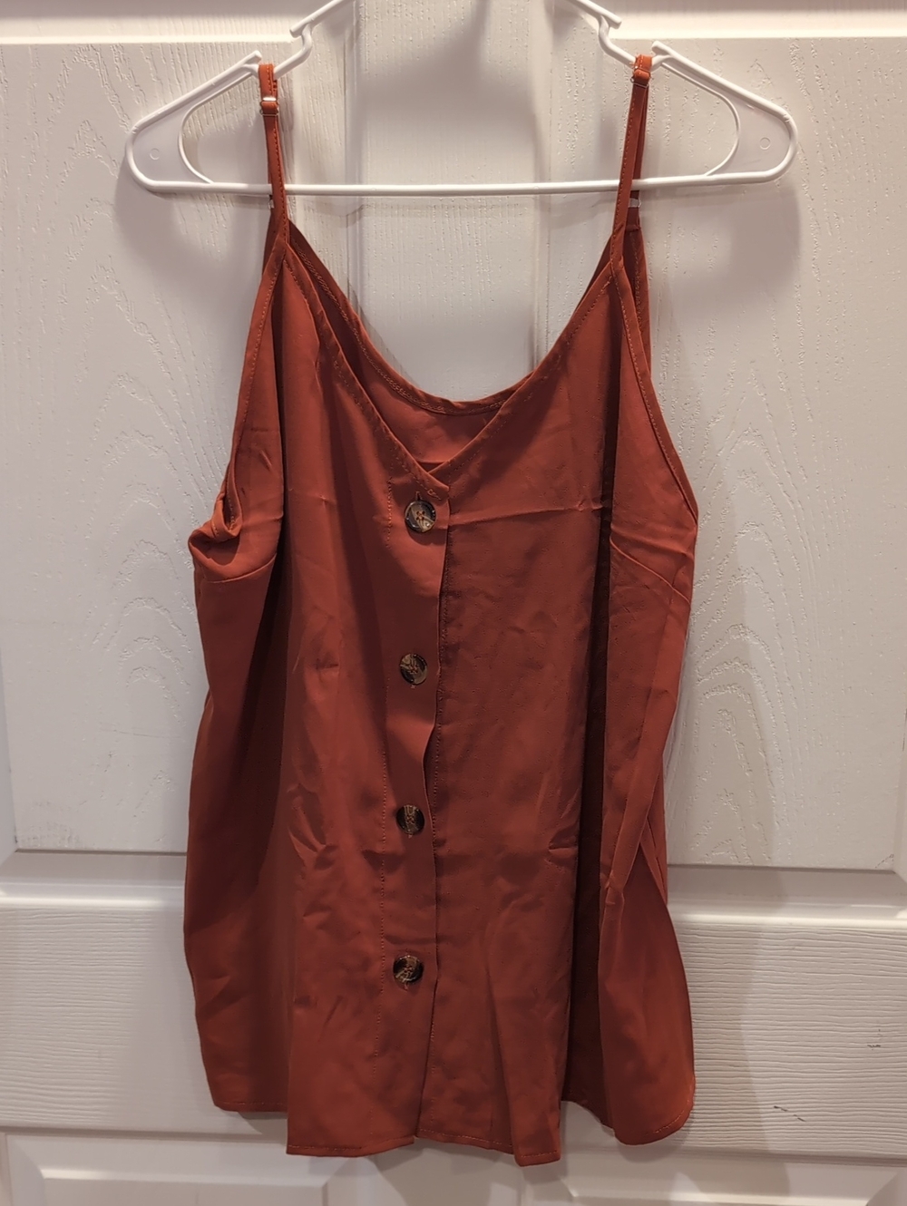 Women’s Rust Button-Front Spaghetti Strap Top